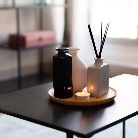 Le Lumineux 50 M² Gare/Chateau/Wifi/Netflix Versailles Kültér fotó