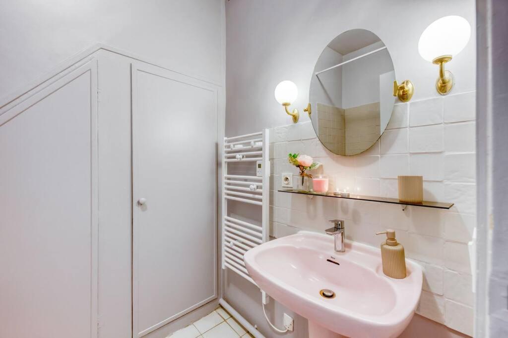 Le Lumineux 50 M² Gare/Chateau/Wifi/Netflix Versailles Kültér fotó